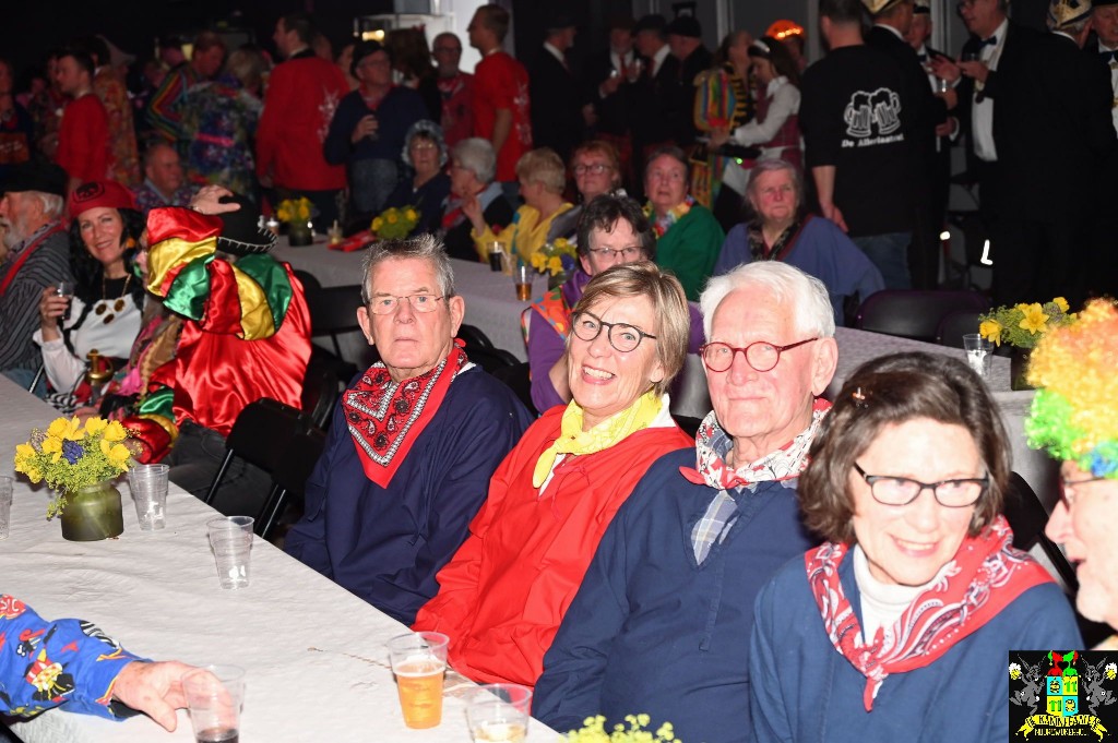 ../Images/Senioren carnaval 2024 415.jpg